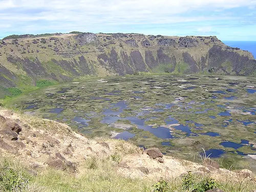 rano kau 10 Most Amazing Crater Lakes in the World