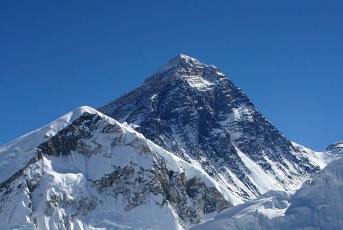 Everest kalapatthar crop e1301032668547 10 Top Mountain Treks in the World